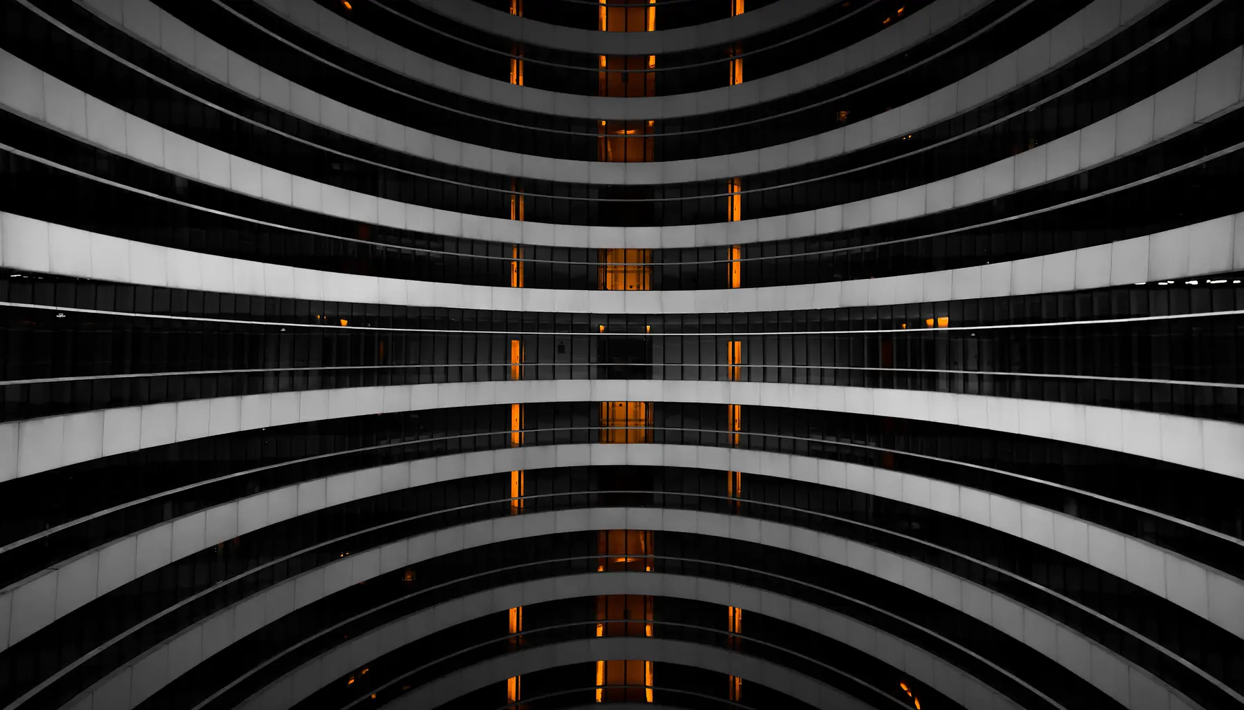The curved interior bands of Galaxy SOHO