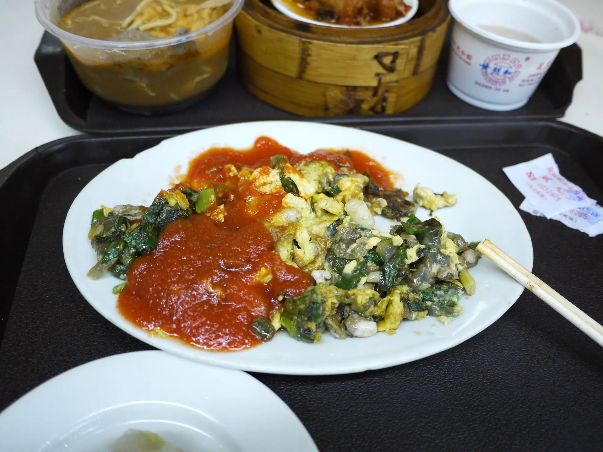 A plate of Minnan oyster omelette