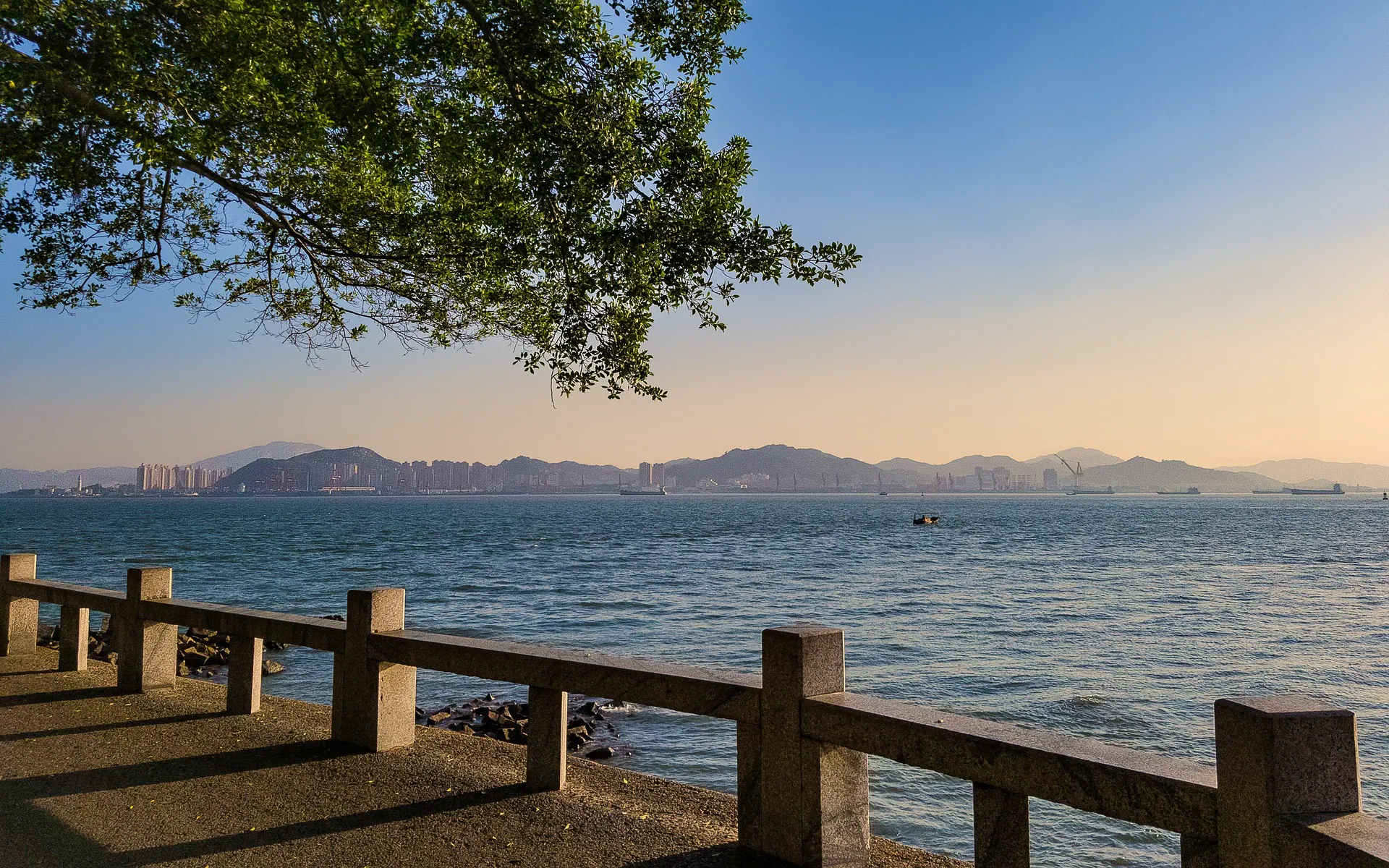 The Xiamen waterfront at evening